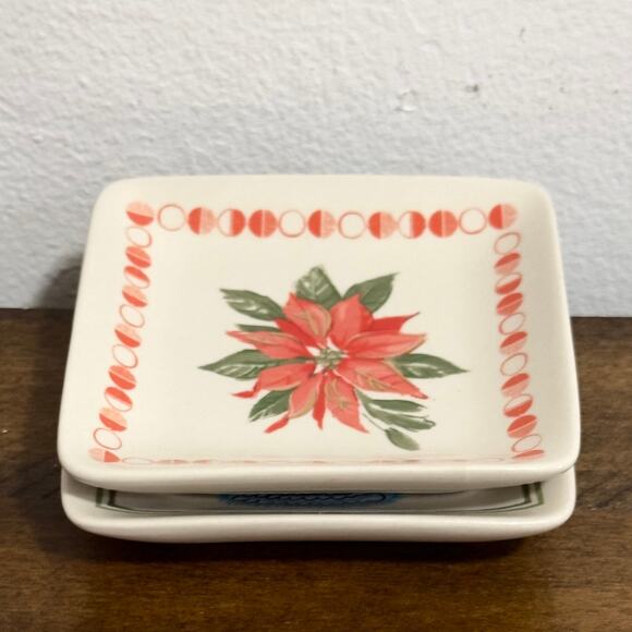 Chad Barrett x Creative Co-Op Christmas Tree and Poinsettia - 4" Trinket Dish - Picture 9 of 10